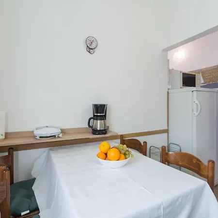 Apartment With A Parking Space Karigador, Novigrad - 2534 Karigador