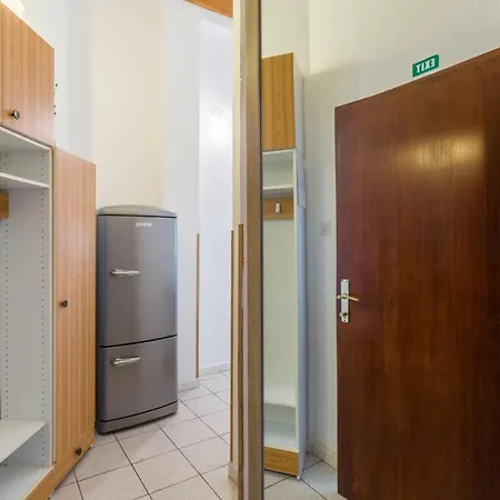 With A Parking Space Karigador, Novigrad - 2534 Apartment Karigador