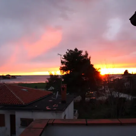With A Parking Space Karigador, Novigrad - 2534 Apartment *