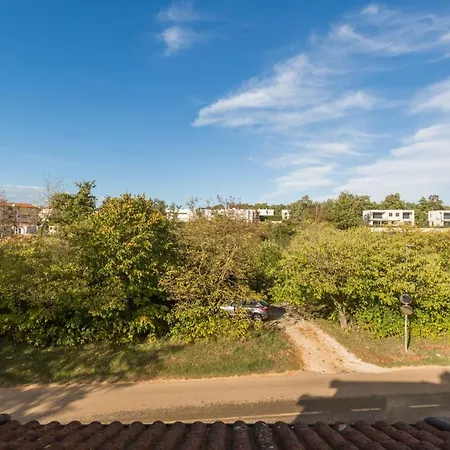 With A Parking Space Karigador, Novigrad - 2534 Apartament *
