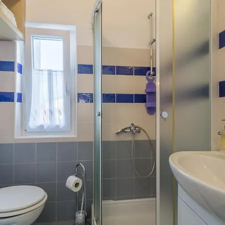 Apartament With A Parking Space Karigador, Novigrad - 2534 Karigador