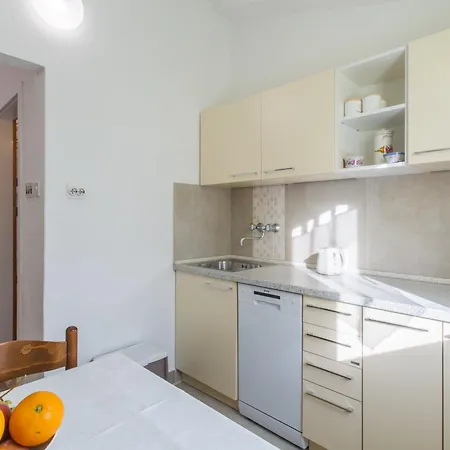 With A Parking Space Karigador, Novigrad - 2534 Apartament Karigador